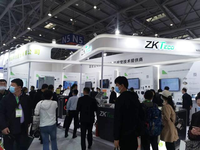 熵基科技亮相中国教育装备展，引领智慧校园新风向
