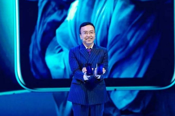 荣耀50系列设计草图曝光：直指华为P40？新设计或引领潮流