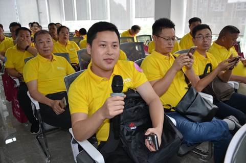“为客户创造价值，为客户解决问题，至诚服务客户“——慧聪买家团实地考察京邦电子