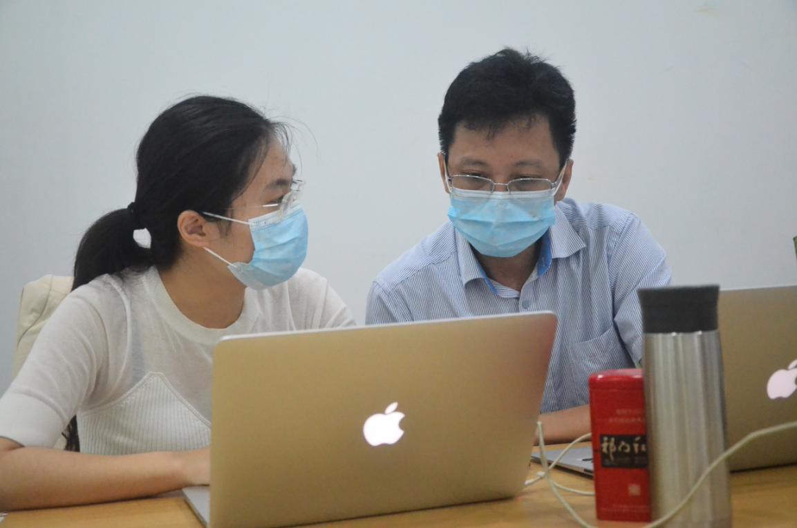 嘉泰智能标杆项目“精英塑胶智能化数据采集及管理系统”启动