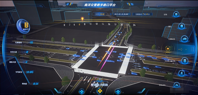 连红绿灯都会随“车”应变   南浔交警携手海康威视打造智慧交通 连红绿灯都会随“车”应变   南浔交警携手海康威视打造智慧交通