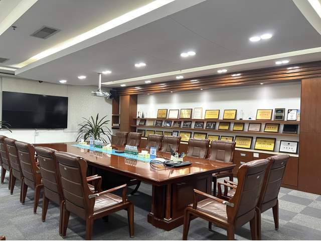 慧聪物联网走进艾科智泊，探索城市通行背后的智能力量