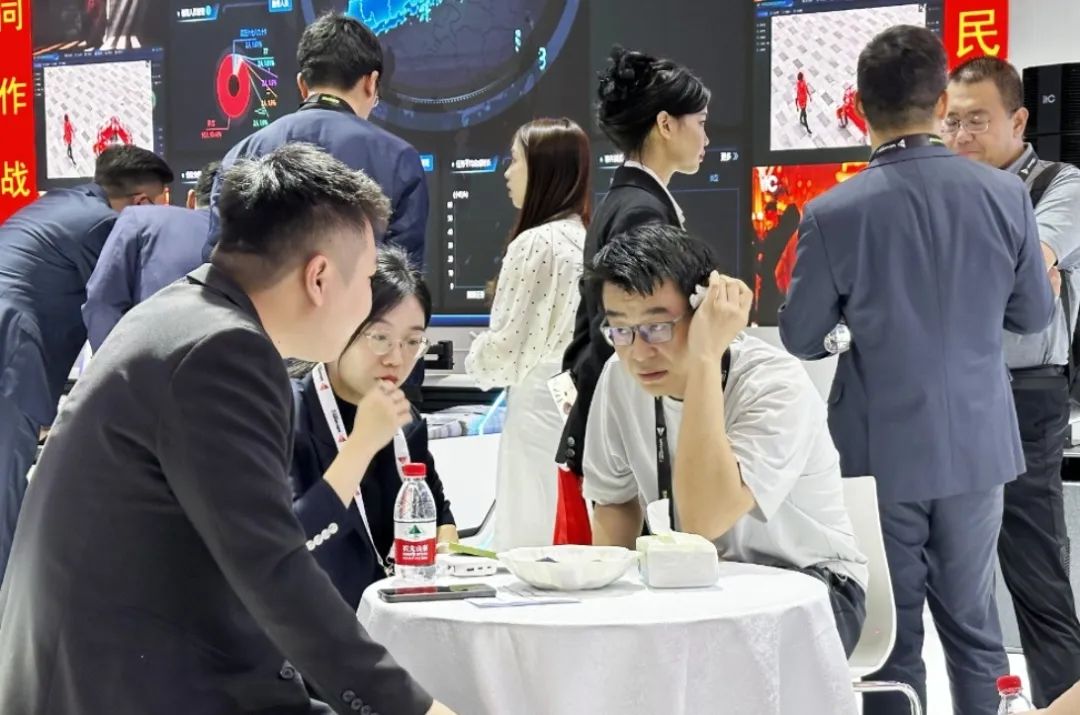 获超高人气！itc携多款产品亮相北京InfoComm China 2025，AI产品实力出圈！