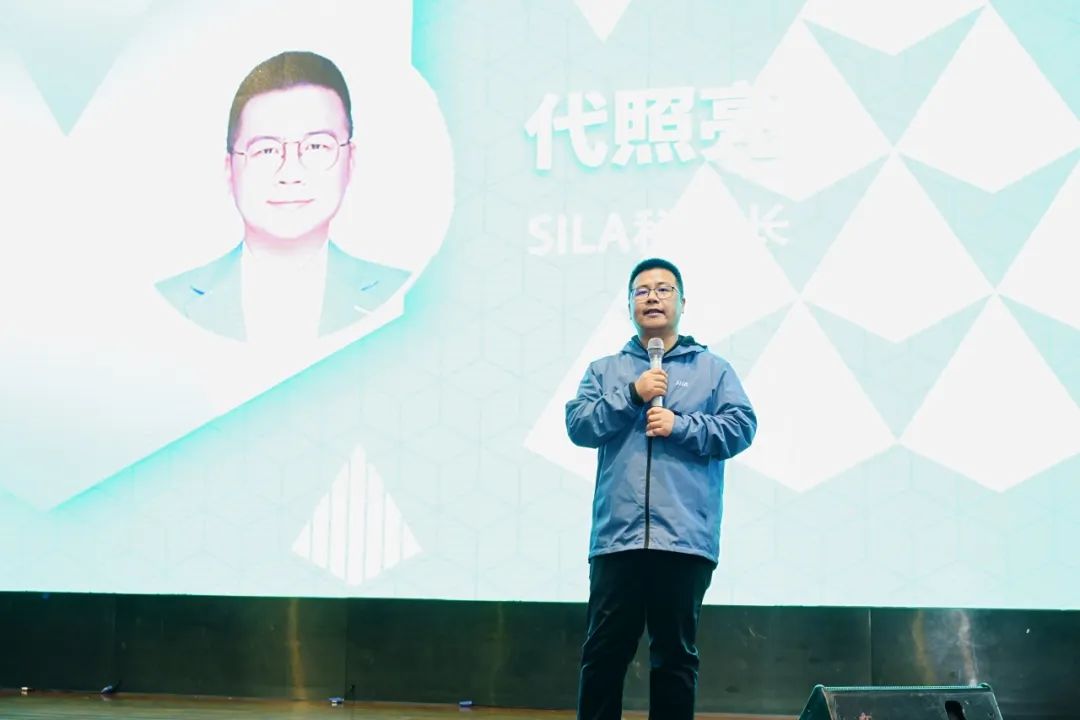 CBD广州 | 跨界智联，光启未来！CBD Lighting 2025中国建博会（广州）智能照明跨界发展大会圆满召开！