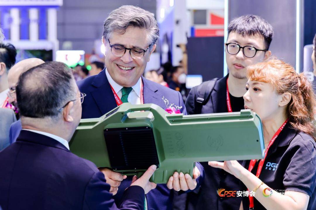 三奖加冕!大公博创闪耀深圳安博会 定义低空安防新高度 三奖加冕!大公博创闪耀深圳安博会 定义低空安防新高度