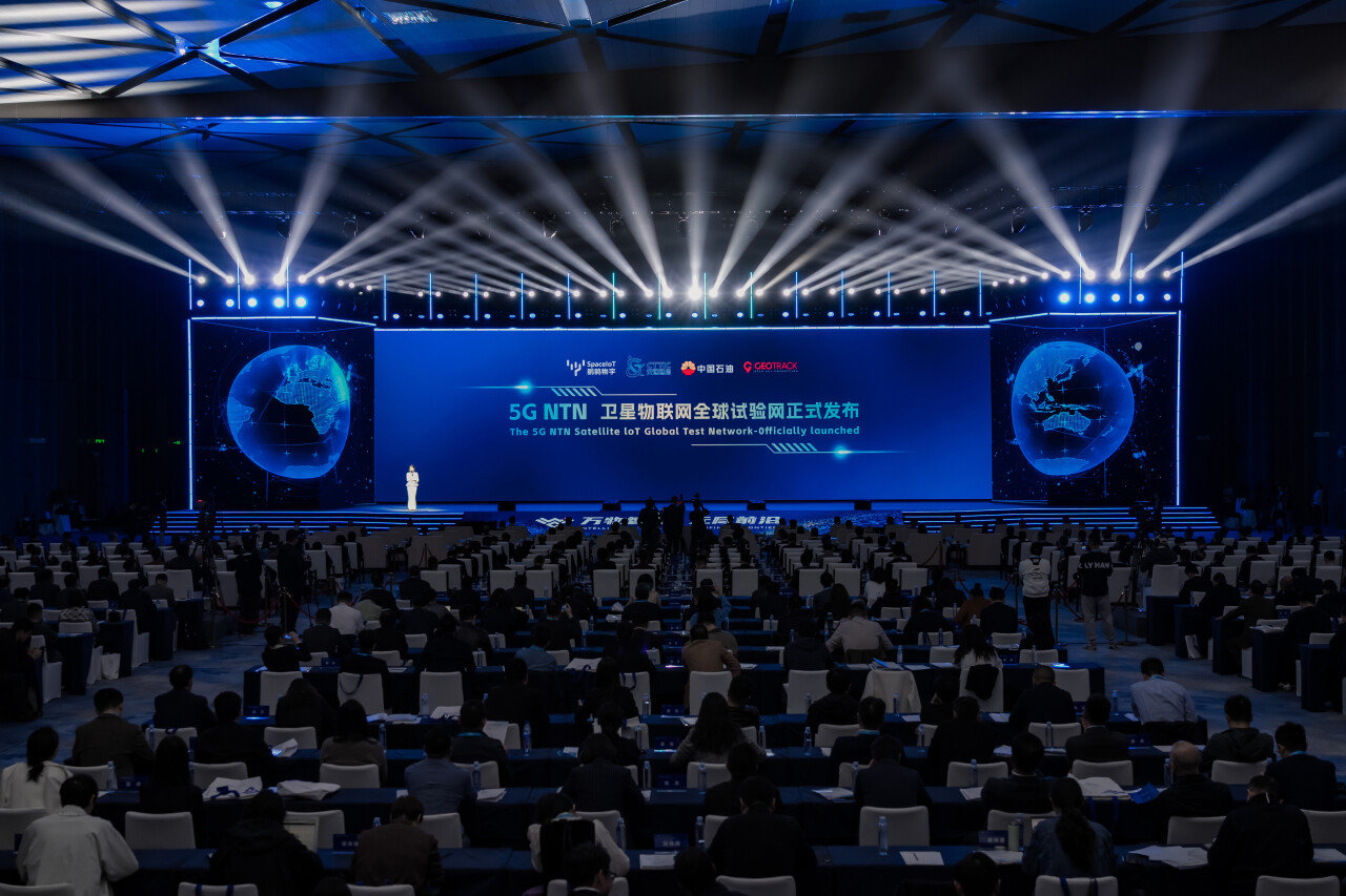 航天+6G双线破局:鹏鹄物宇发布5G NTN卫星物联网“中国方案”,万亿市场蓄势待发 航天+6G双线破局:鹏鹄物宇发布5G NTN卫星物联网“中国方案”,万亿市场蓄势待发